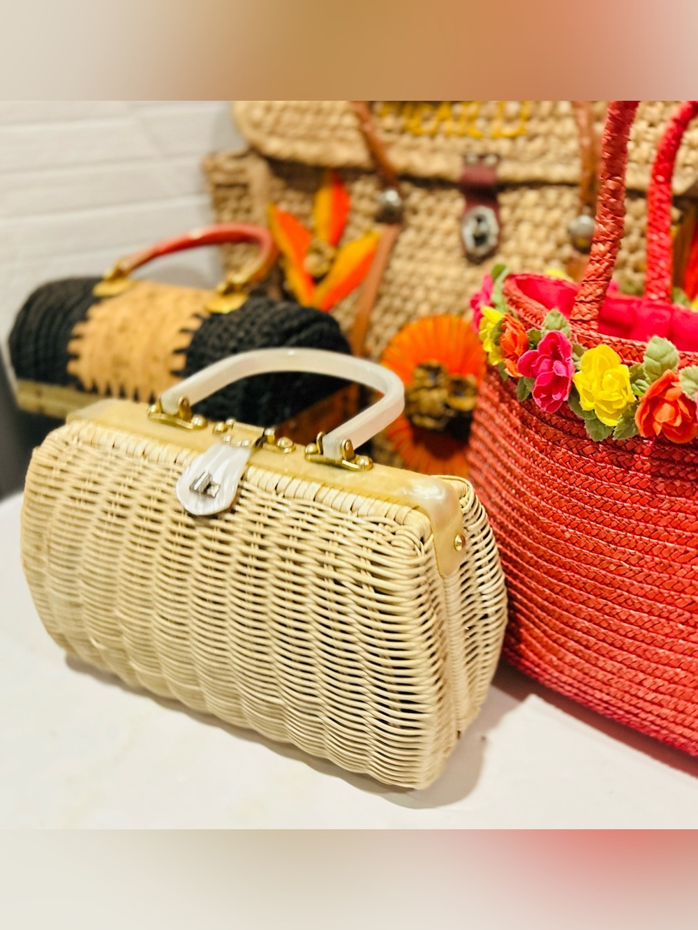 Bundle Lot of 4 Vintage Summer Straw Woven Wicker Bags Purses Handbags Totes - Picture 3 of 14